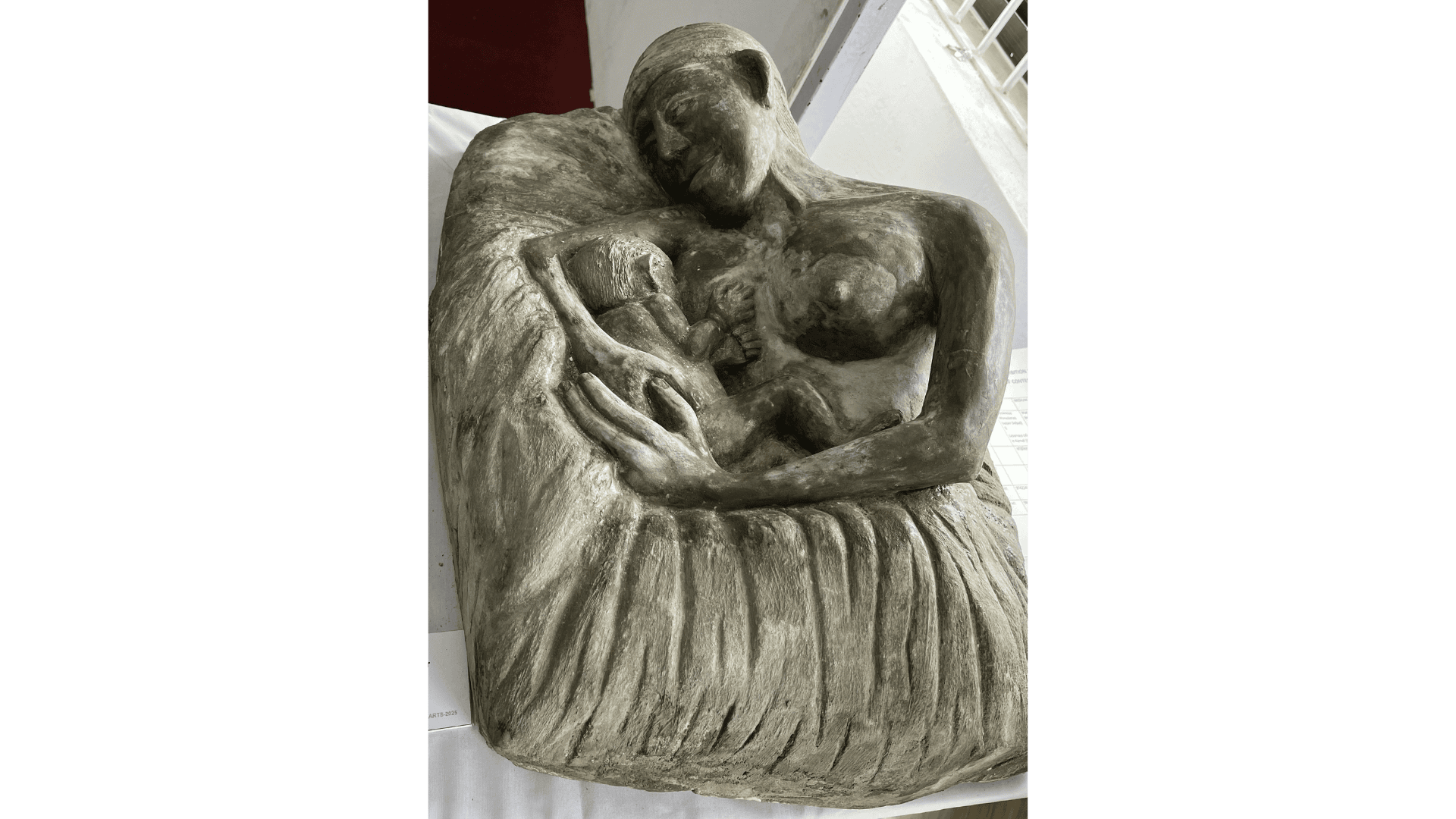 Sculpture of a Raute woman breast-feeding her child. Rautes are the indigenous nomadic people moving through forests of western Nepal, majorly Dailekh, Jajarkot, Surkhet, Achham, Dang, Salyaan and Kalikot. Termed as the country’s last nomads, they’re well known for their unique way of life and Raute (Khamci) language.